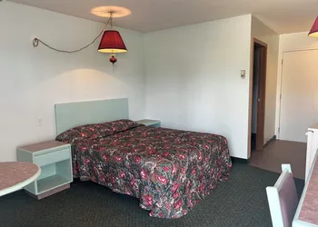 The King's Motel hotel thumbnail 4