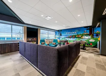 Tru By Hilton Oshawa hotel thumbnail 3