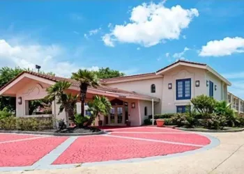Scottish Inns and Suites Texas City, TX hotel thumbnail 5