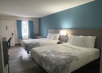 Bourbon Capital Inn hotel thumbnail 2