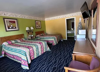 Park Inn Motel hotel thumbnail 2