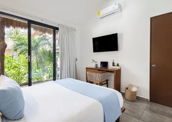 Areia Playa del Carmen-Beach front Hotel hotel thumbnail 7