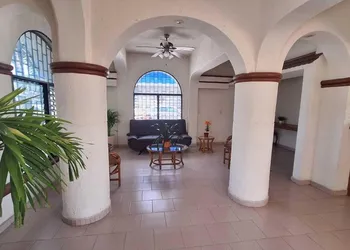 Capital O Hotel Rolovi Cancún hotel thumbnail 4