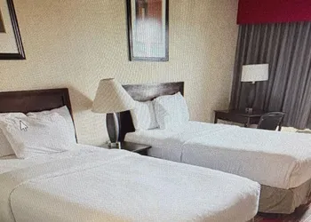 Albany Plaza Hotel hotel thumbnail 3