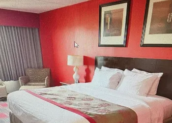Albany Plaza Hotel hotel thumbnail 7