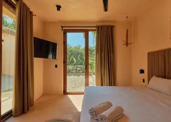 Casa Zpada hotel thumbnail 2