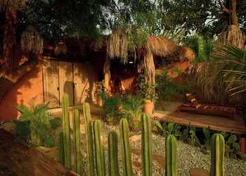 Punta Mozambique hotel thumbnail 2
