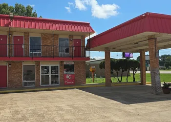 c towninn and suites hotel thumbnail 6