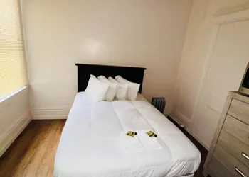 Riviera hotel hotel thumbnail 5
