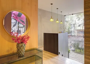 Ubicuo Mexico City hotel thumbnail 2