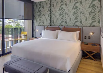 Ubicuo Mexico City hotel thumbnail 6
