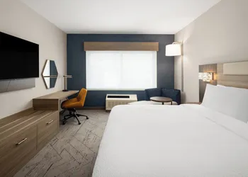 Holiday Inn Express And Suites Anchorage Midtown by IHG hotel thumbnail 5