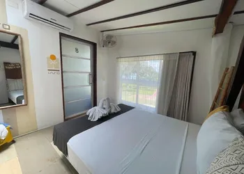 The Yak Lake House Hostal Bacalar hotel thumbnail 2