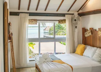 The Yak Lake House Hostal Bacalar hotel thumbnail 6