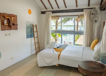 The Yak Lake House Hostal Bacalar hotel thumbnail 7