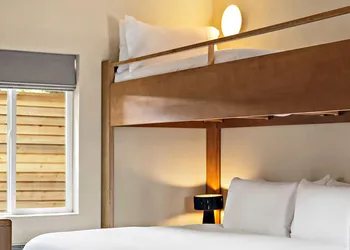 Webber East hotel thumbnail 6