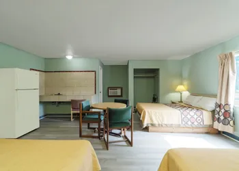 Capital O Parker Motel Clute Jackson Tx 332 hotel thumbnail 7