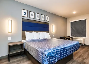 Palace Inn Blue Copperfield FM 529 hotel thumbnail 4