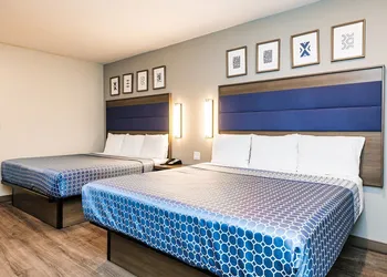 Palace Inn Blue Copperfield FM 529 hotel thumbnail 8