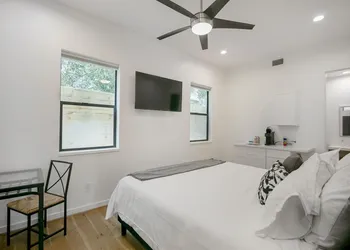 Buffalo Heights hotel thumbnail 7