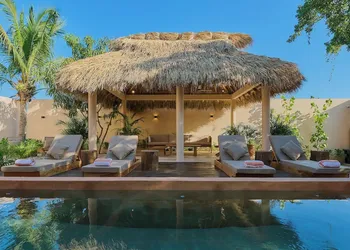 Casa Cambria hotel thumbnail 7