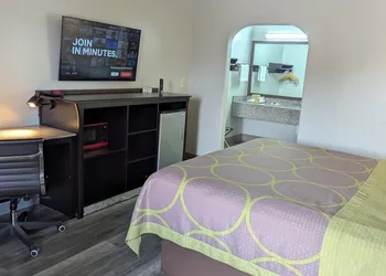 Platinum Inn hotel thumbnail 5