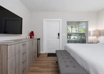 Escape Coastal Resort on Casey Key hotel thumbnail 7