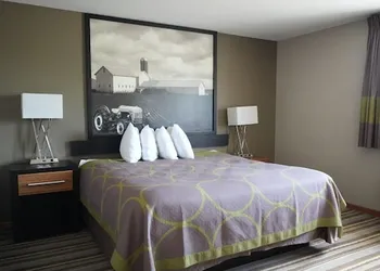 Watseka 24 Inn & Suites hotel thumbnail 6