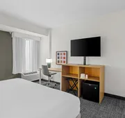 Spark by Hilton Des Plaines Chicago O'Hare hotel detail image 7