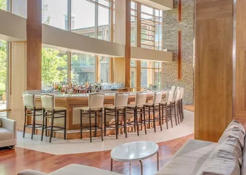 The Lodge at Turning Stone Resort Casino hotel thumbnail 2