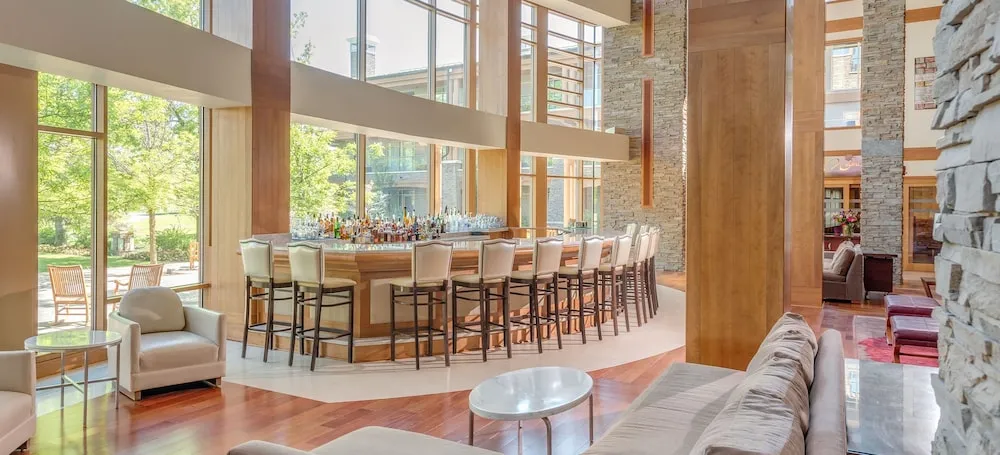 The Lodge at Turning Stone Resort Casino hotel detail image 2