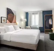 Spark by Hilton Palatine Arlington Heights hotel detail image 3