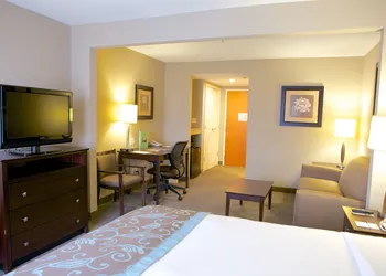 Home2 Suites by Hilton St. Charles St.Louis hotel thumbnail 4