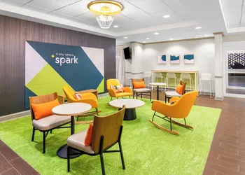 Spark by Hilton Dothan hotel thumbnail 5