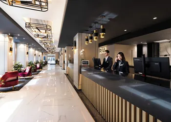 Hotel Riu Plaza Toronto hotel thumbnail 2