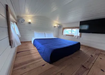 Tiny Home Resorts hotel thumbnail 3
