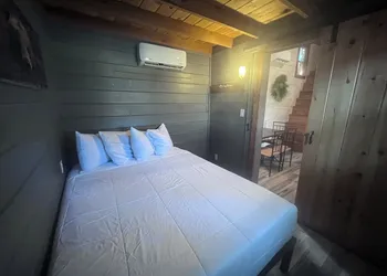 Tiny Home Resorts hotel thumbnail 7
