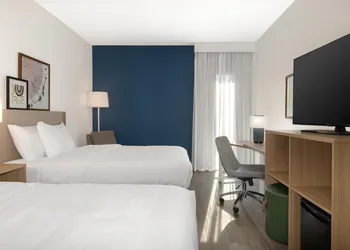 Spark By Hilton Montreal Midtown hotel thumbnail 6