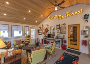 Camp DeForest hotel thumbnail 2