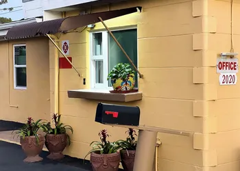 Park Motel hotel thumbnail 2