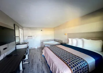 Park Motel hotel thumbnail 8