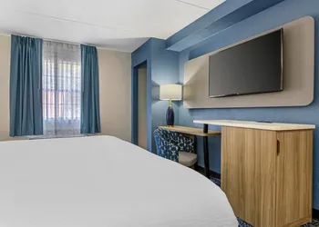 Sleep Inn & Suites Merrillville hotel thumbnail 8