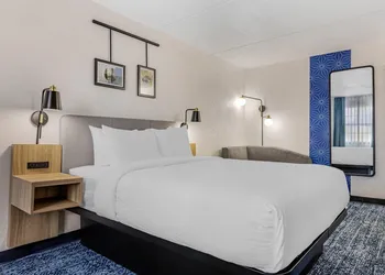 Sleep Inn & Suites Merrillville hotel thumbnail 6