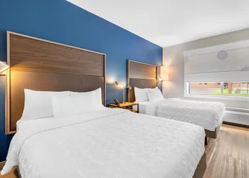 Tru By Hilton Middleburg Heights Cleveland Airport hotel thumbnail 7