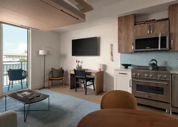 Mint House Tampa Downtown by Kasa hotel thumbnail 8