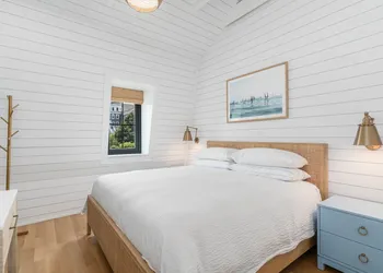 Block Island Bunk House hotel thumbnail 4