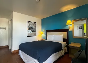 Parkside Inn by PHG - Sweetwater hotel thumbnail 4
