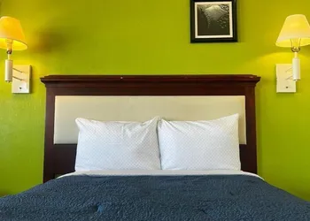 Parkside Inn by PHG - Sweetwater hotel thumbnail 7