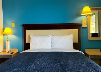 Parkside Inn by PHG - Sweetwater hotel thumbnail 8