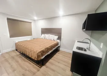 Value Suites Extended Stay hotel thumbnail 4